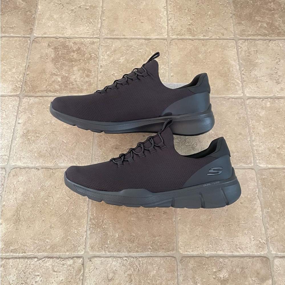 Skechers Men's Black Slip-On Sneakers, New with tags